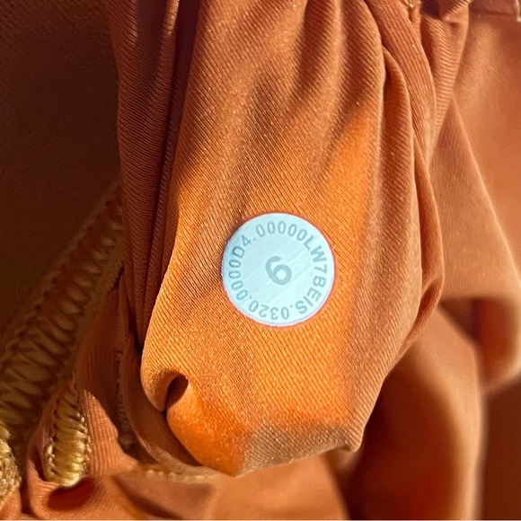 Lululemon Womens Hotty Hot HR Logo Shorts Size 6 Athleisure Running Gym Sports - Picture 3 of 6